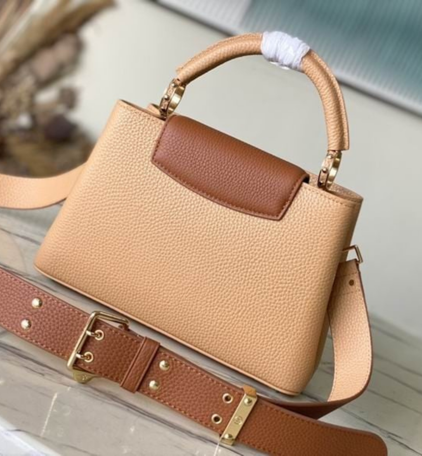 Bolsa Louis Vuitton Capucines