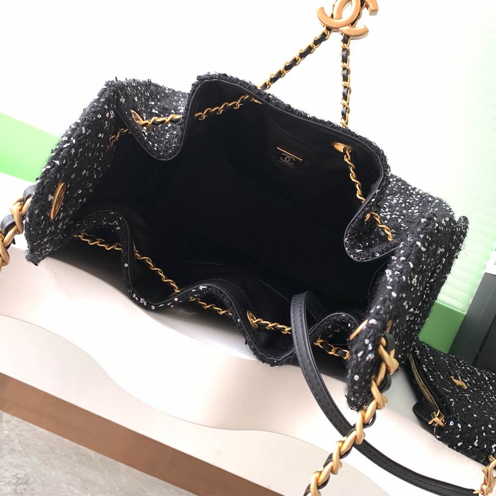 CHANEL 25 Medium Handbag(High-end grade)