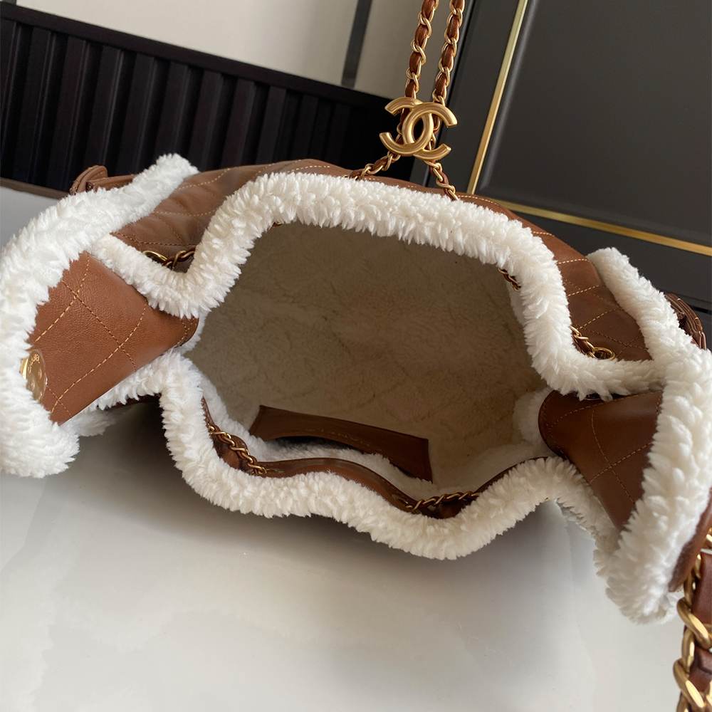 CHANEL 25 Small Handbag(High-end grade)