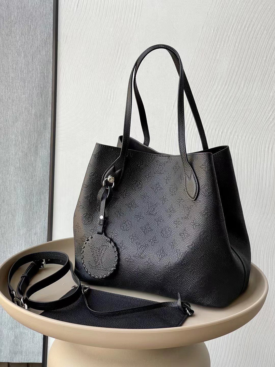 Bolsa Louis Vuitton Blossom MM