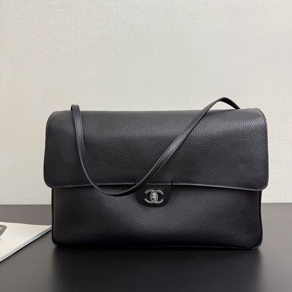 Chanel Maxi Flapbag