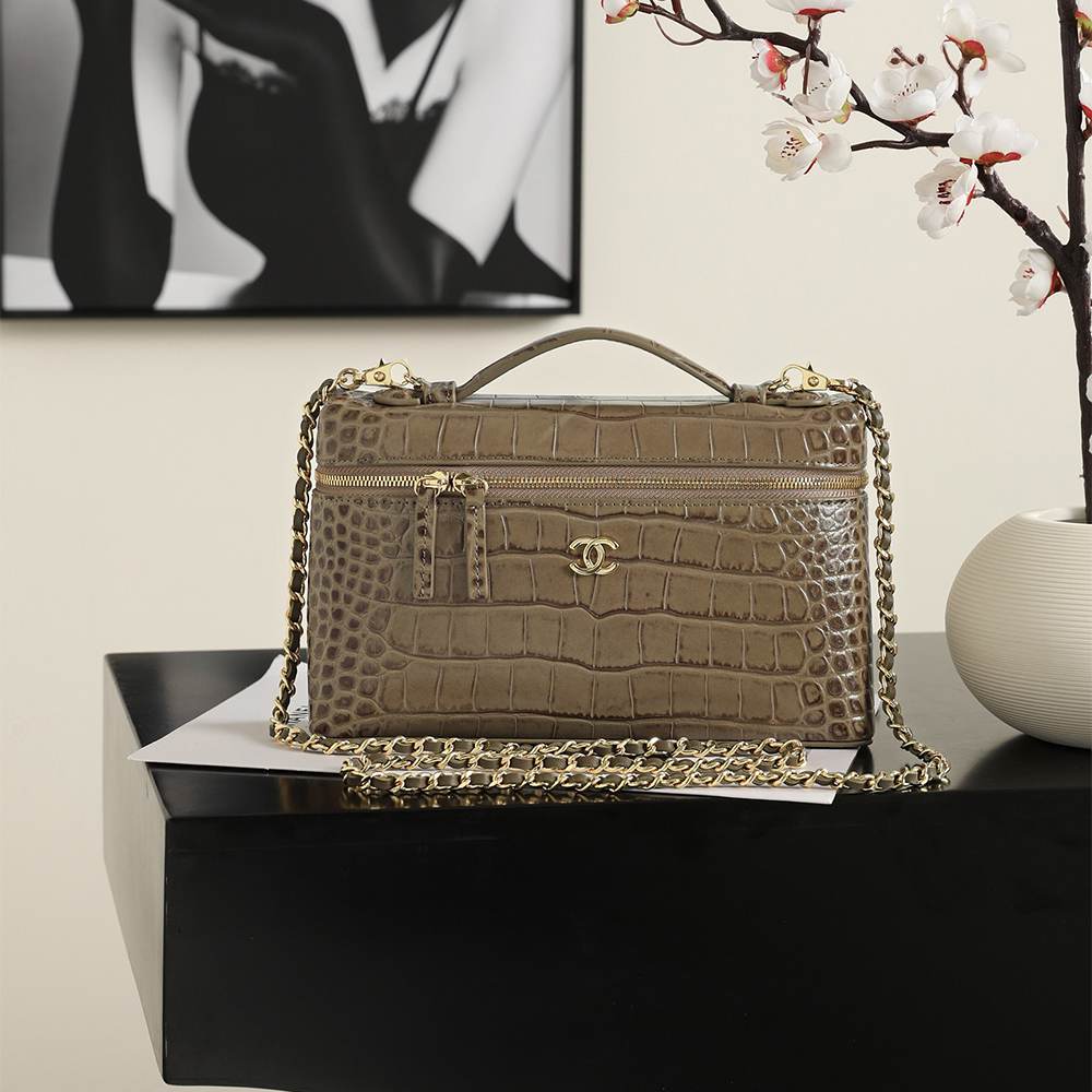 Chanel Large Vanity Crocco
