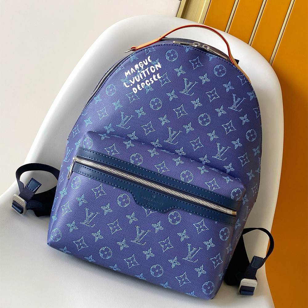 Louis Vuitton Discovery PM