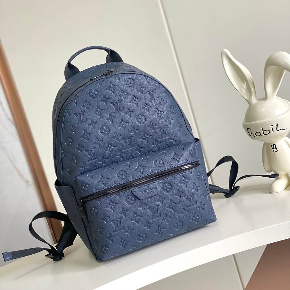 Louis Vuitton Discovery PM