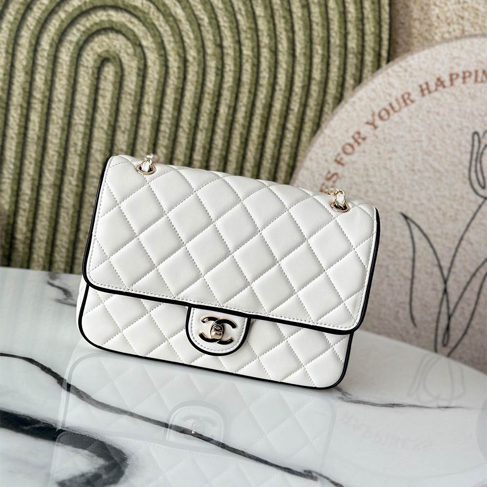 Chanel Small Wallet on Chain