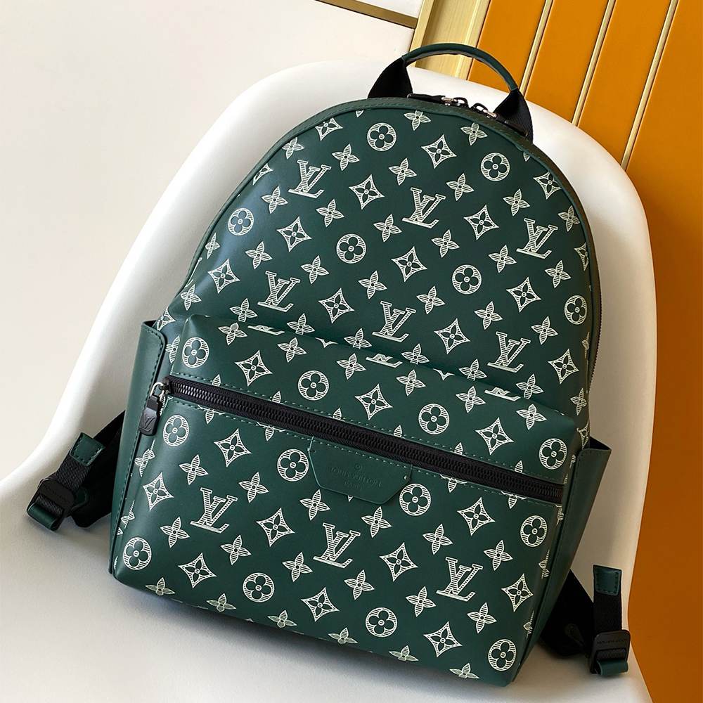 Louis Vuitton Discovery PM