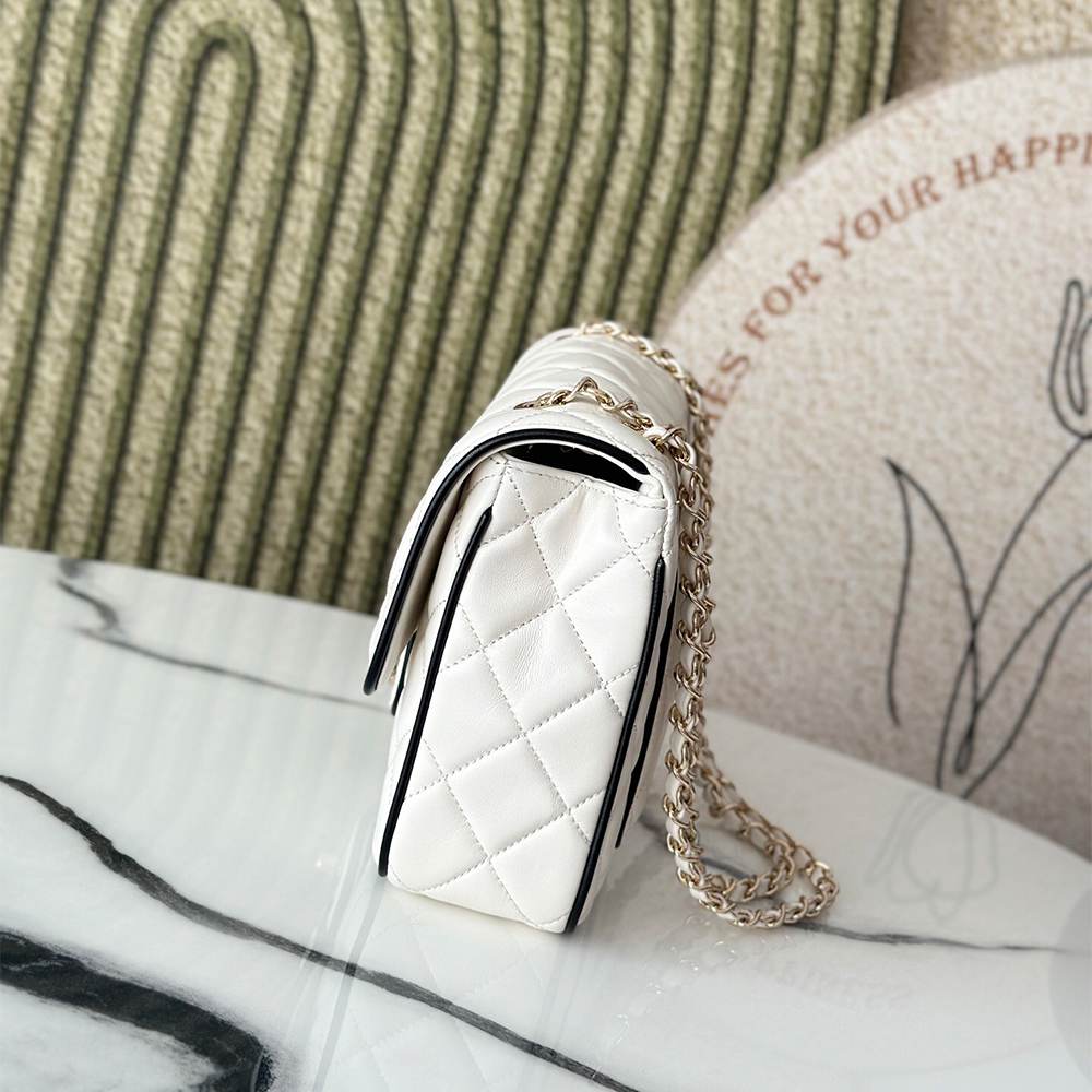 Chanel Small Wallet on Chain