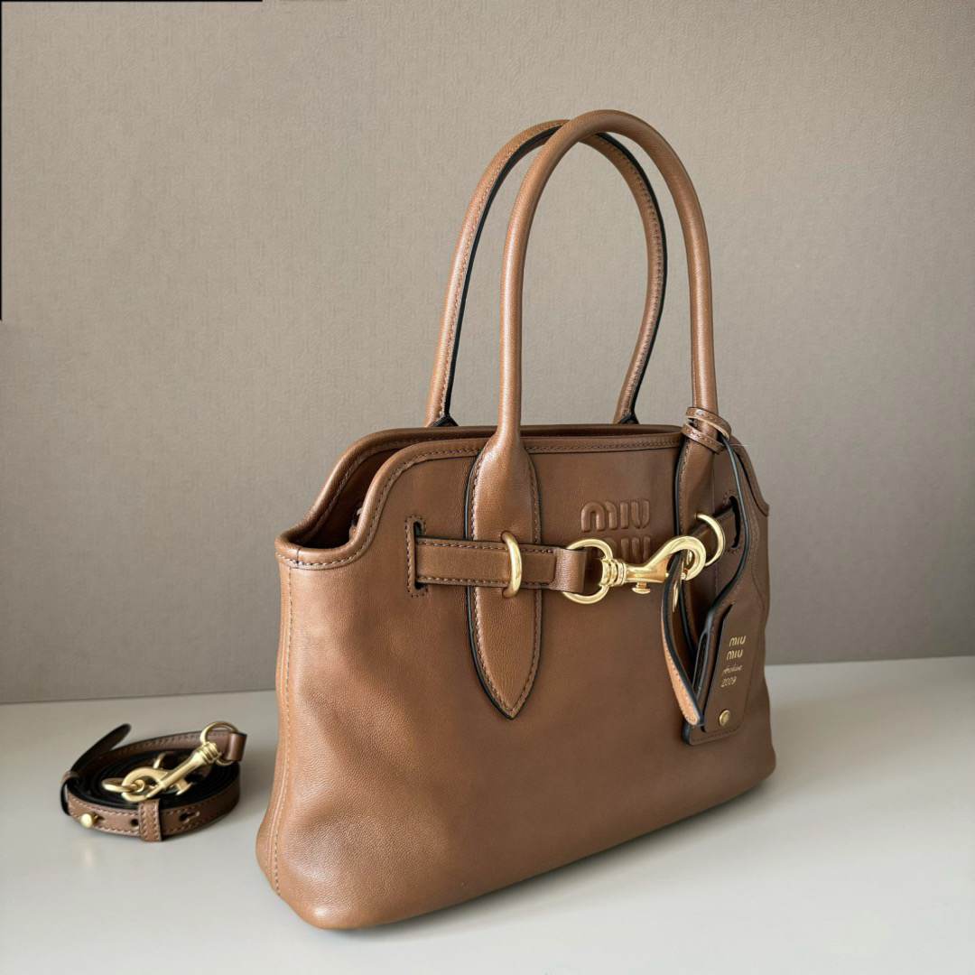 MiuMiu Aventure Nappa
