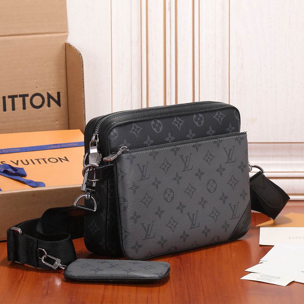 Louis Vuitton Trio Messenger