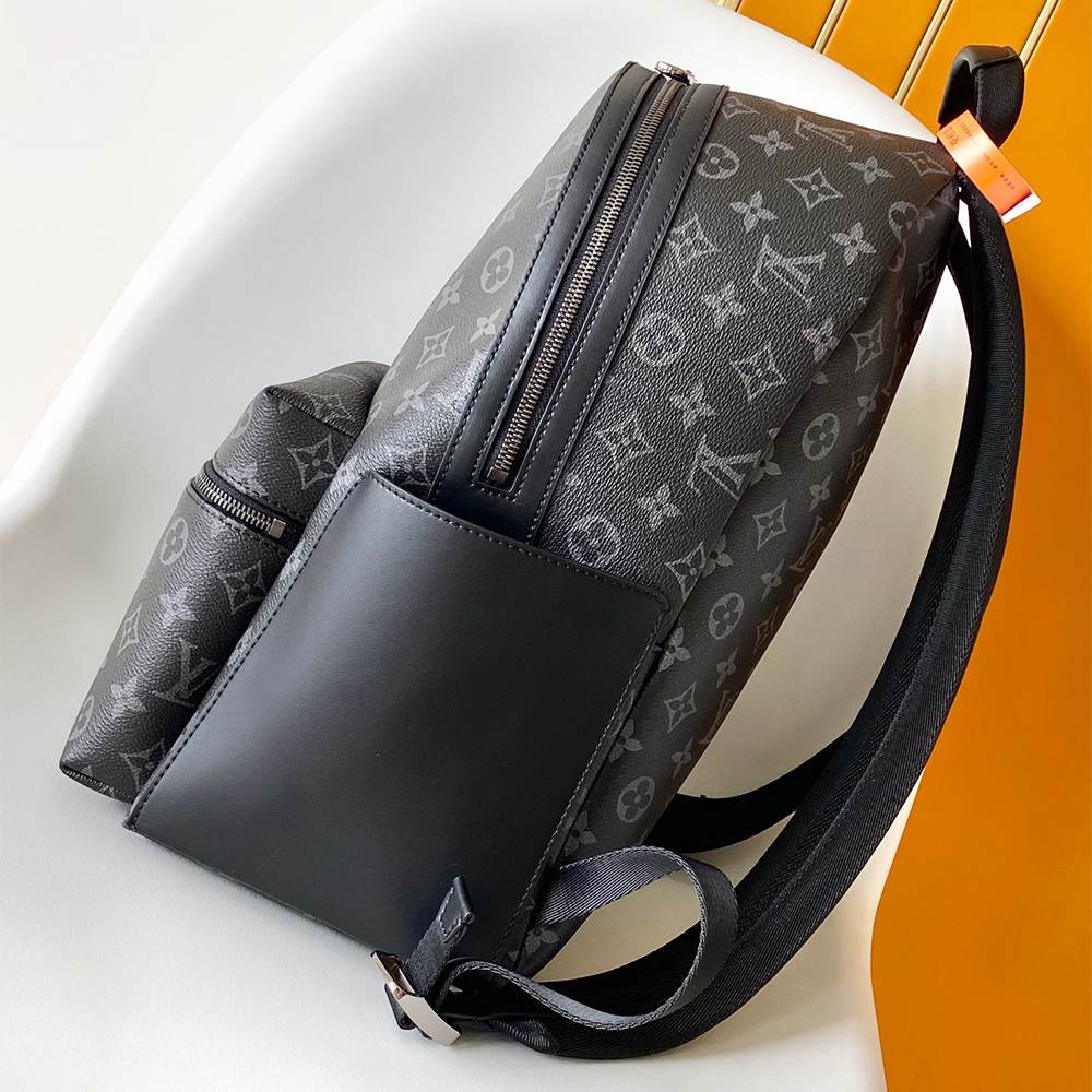 Louis Vuitton Discovery PM