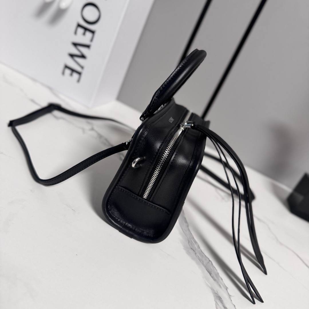Loewe Mini Amazona 180