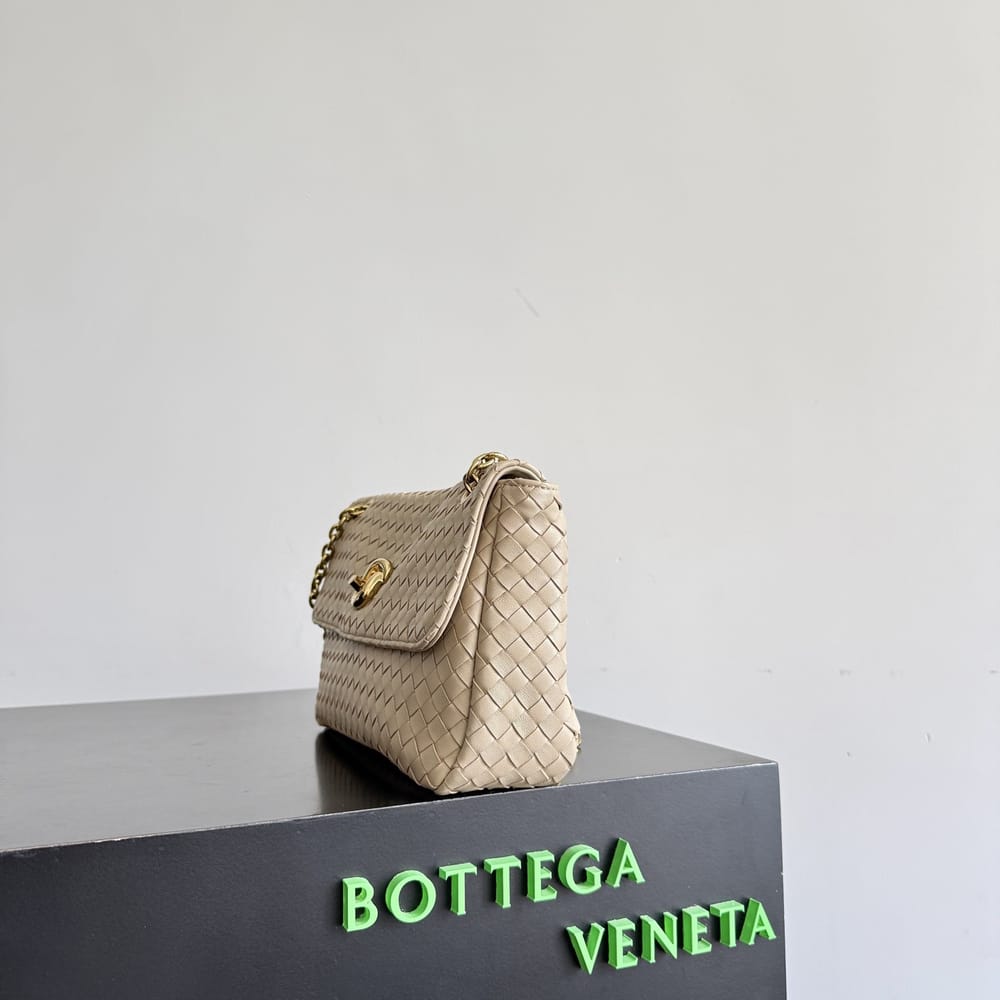 Bottega Veneta Madison