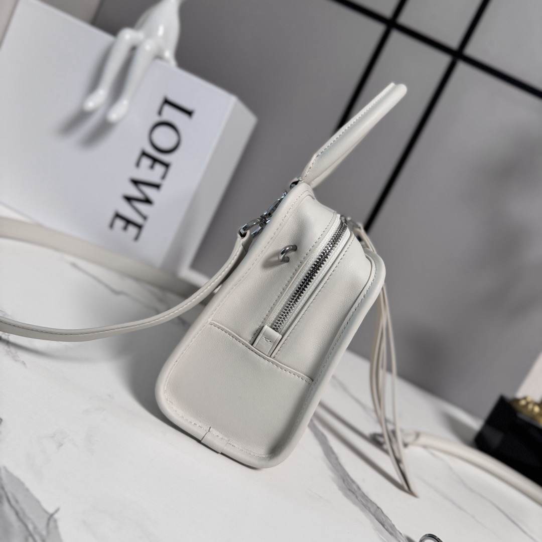 Loewe Small Amazona 180