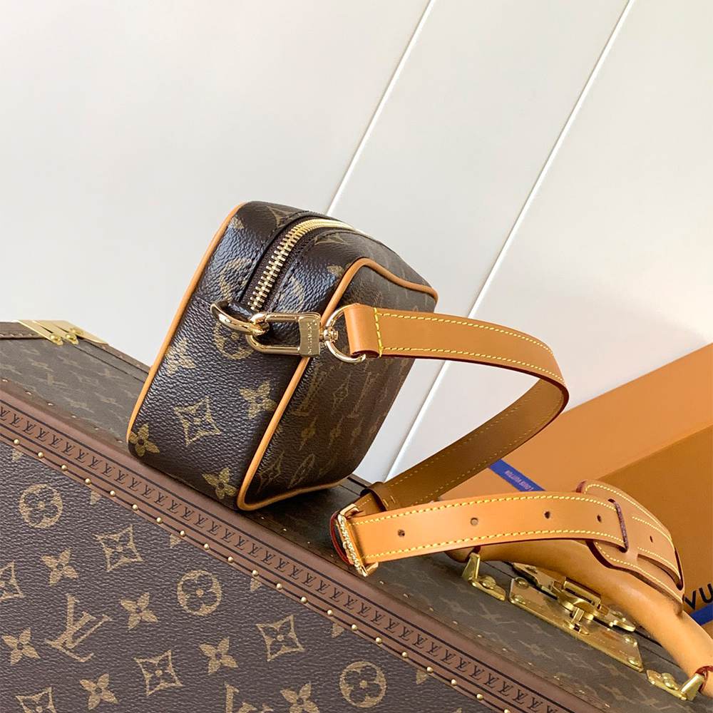 Louis Vuitton Trocadéro Wearable