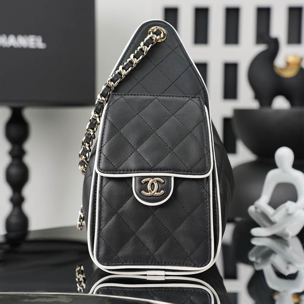 Chanel 25 Small
