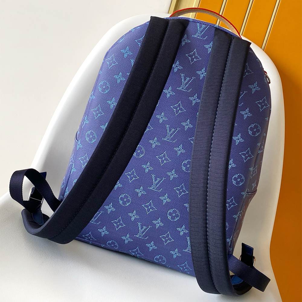 Louis Vuitton Discovery PM