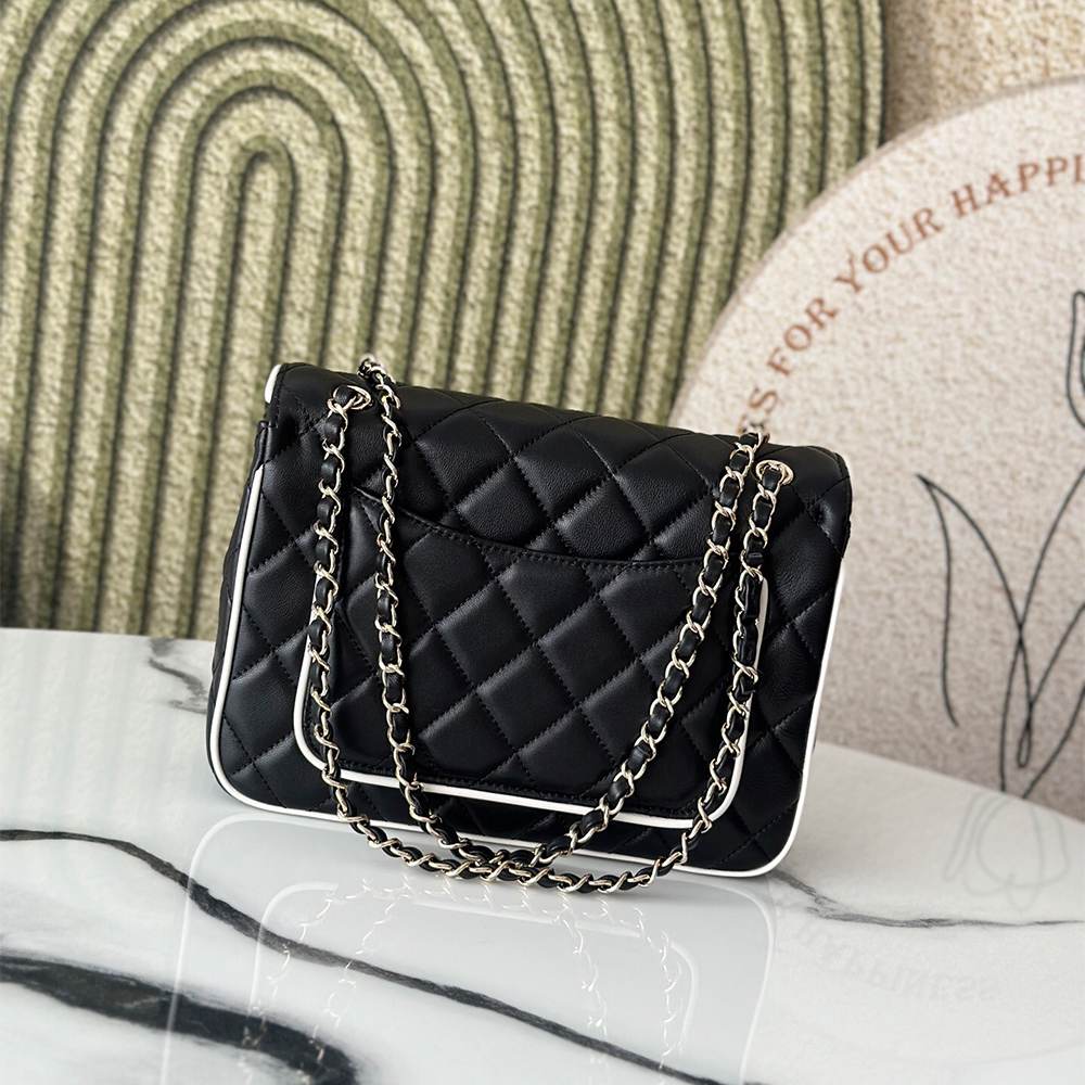 Chanel Small Wallet on Chain