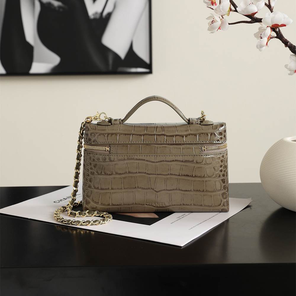 Chanel Small Vanity Crocco