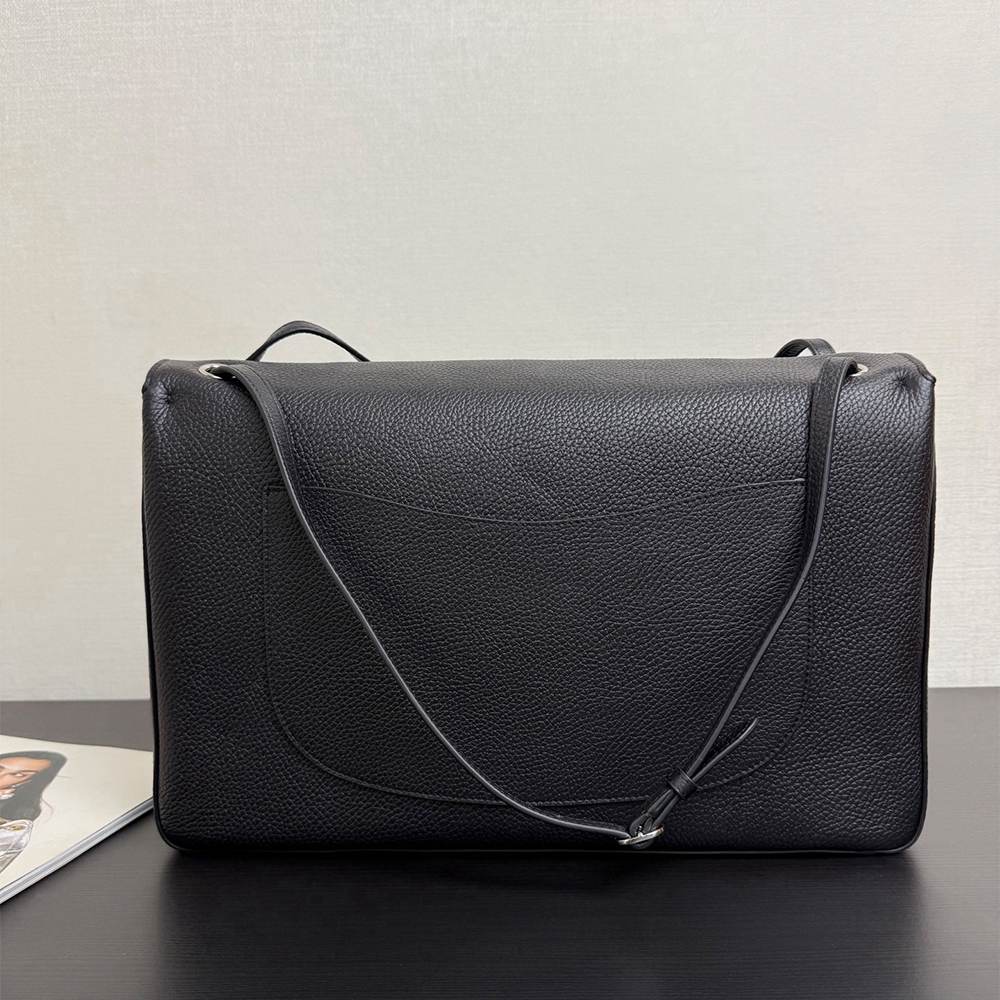 Chanel Maxi Flapbag