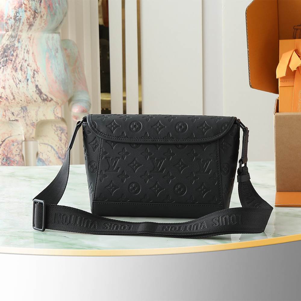 Louis Vuitton Pulse Wearable
