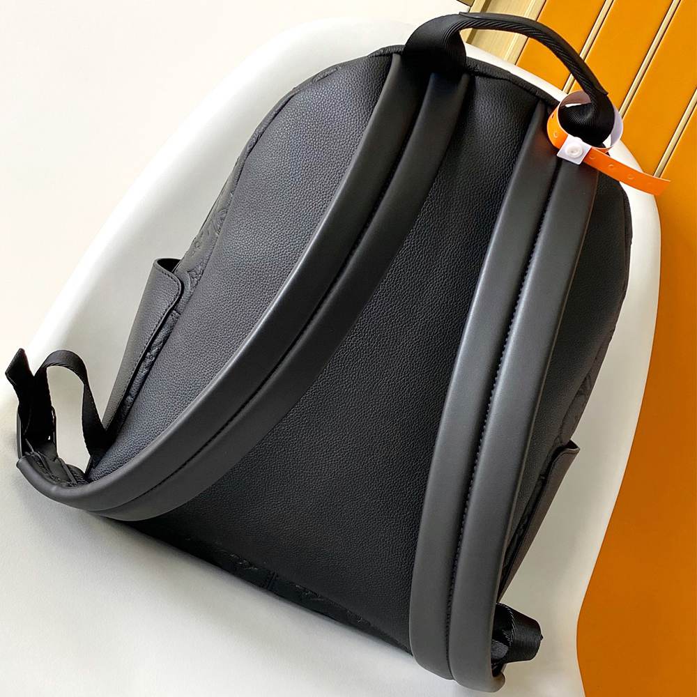 Louis Vuitton Discovery PM