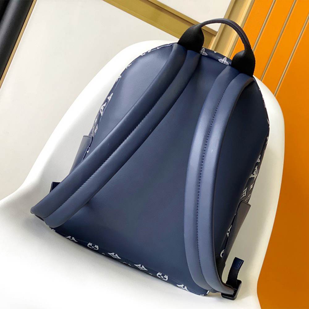 Louis Vuitton Discovery PM