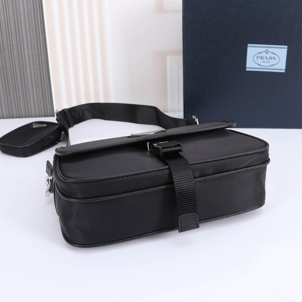 Prada Re-Nylon & Saffiano