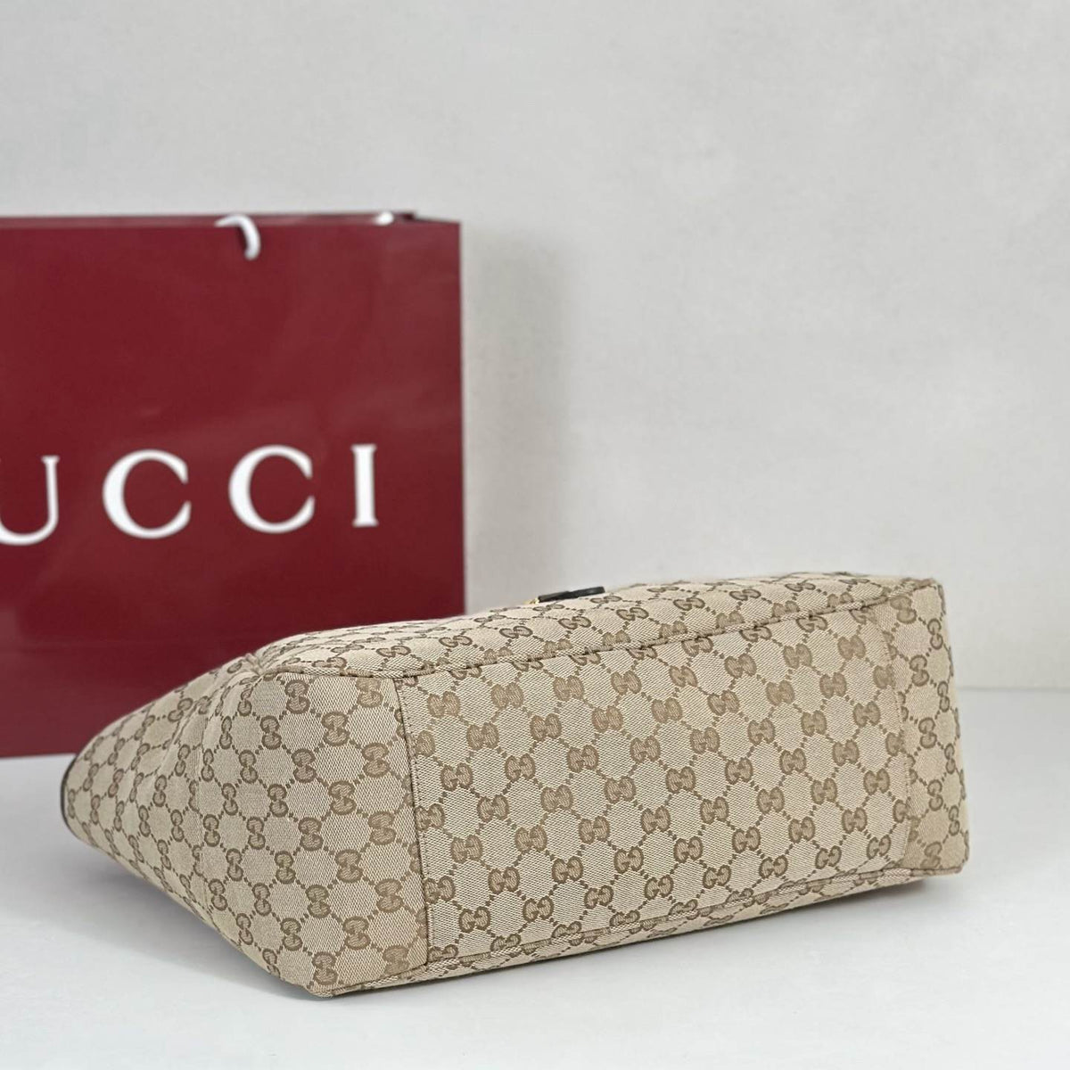 Gucci Mercato Medium