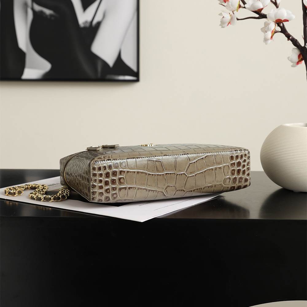 Chanel Large Vanity Crocco