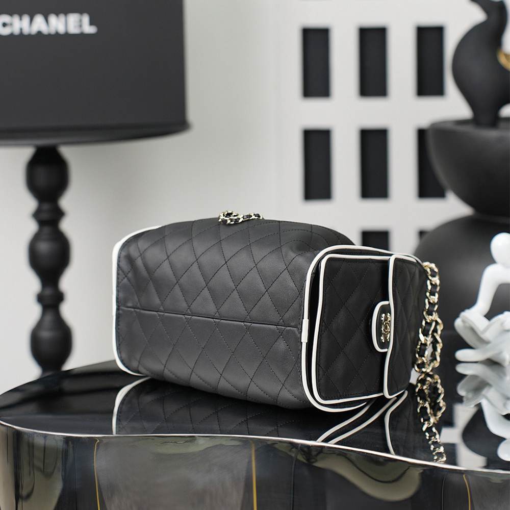 Chanel 25 Small