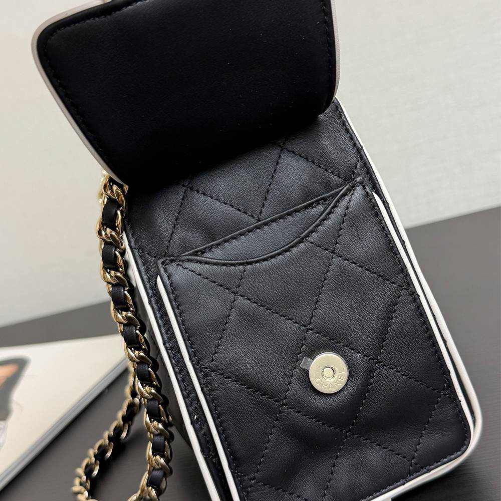 Chanel 25 Mini