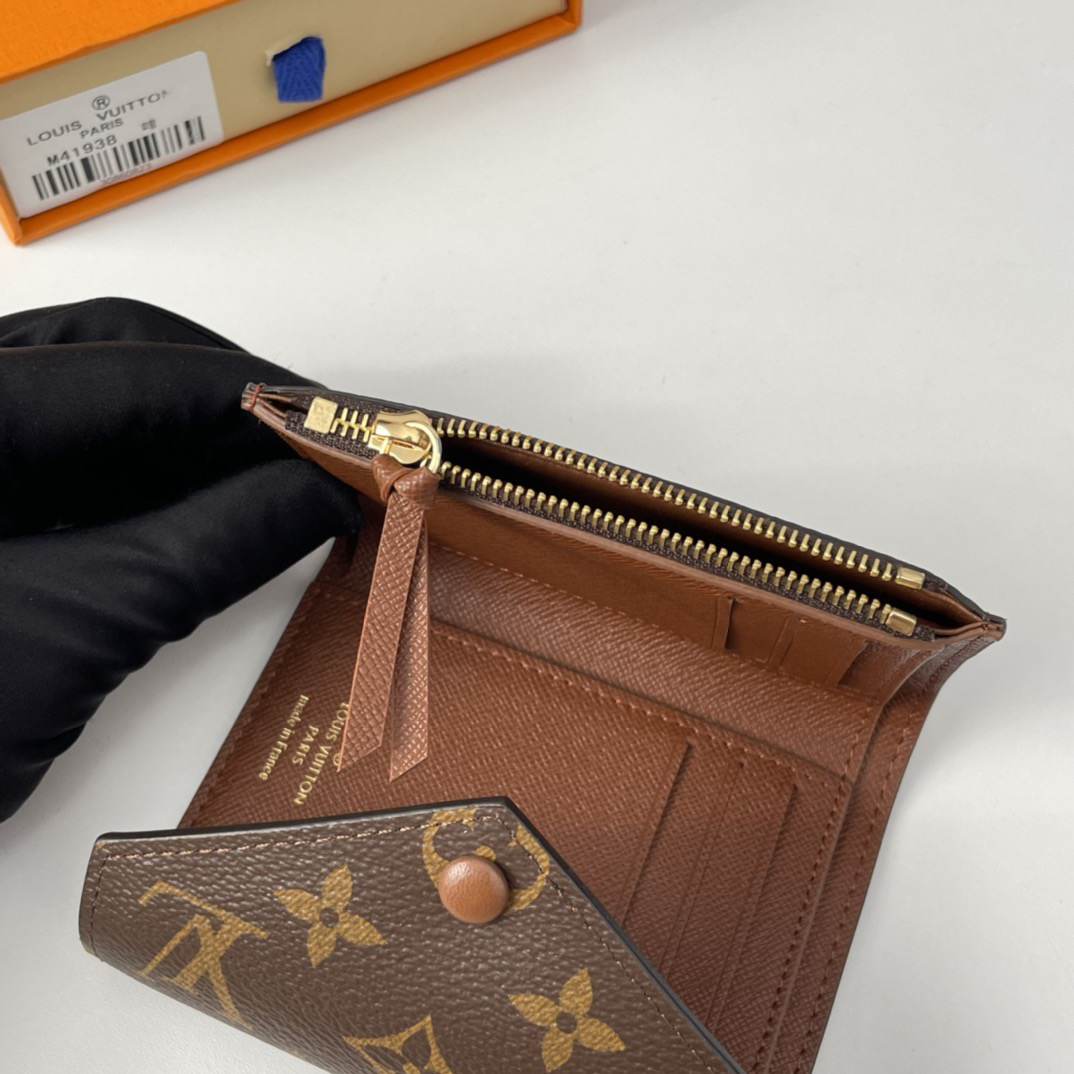 Louis Vuitton Victorine Wallet
