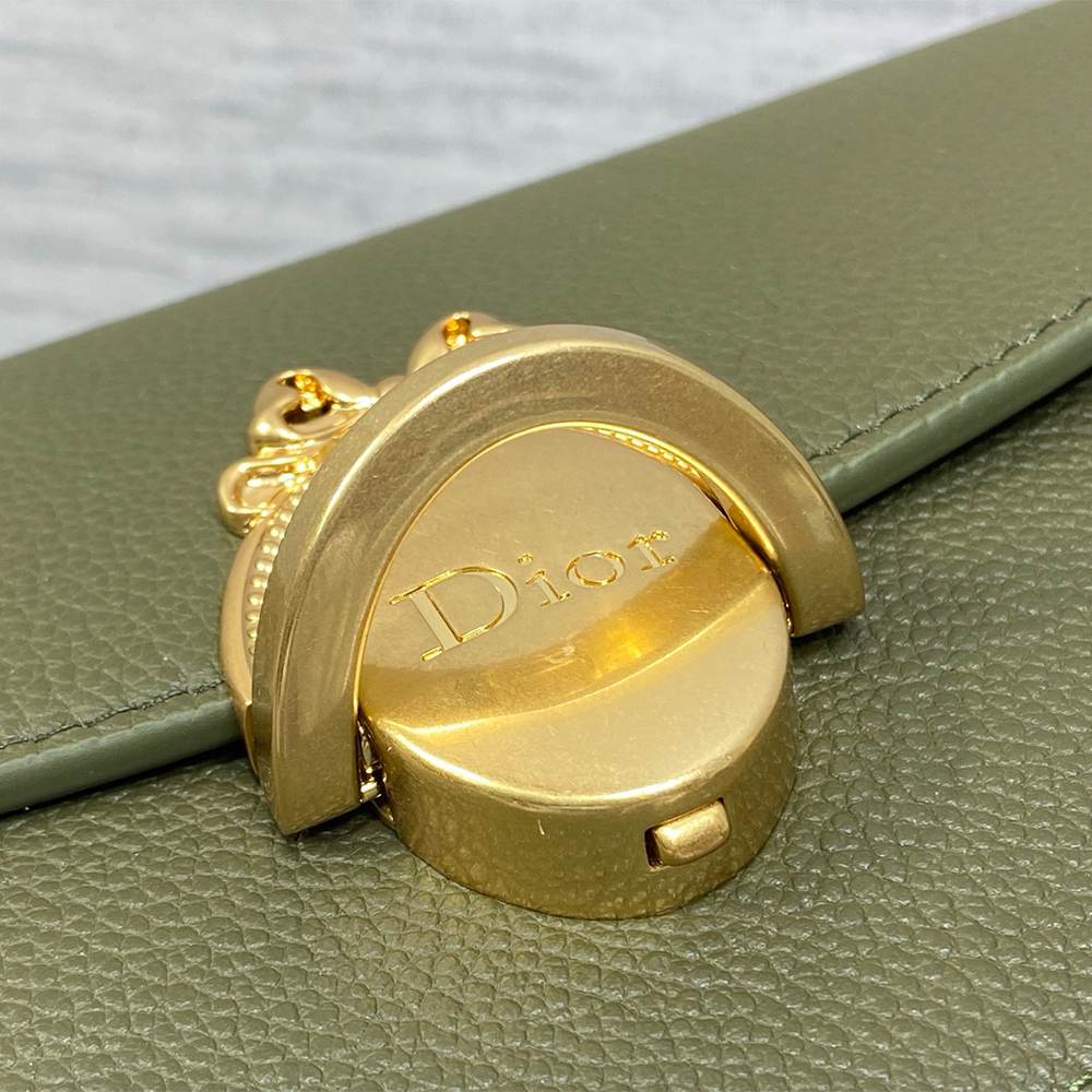 Dior Médaillon Small