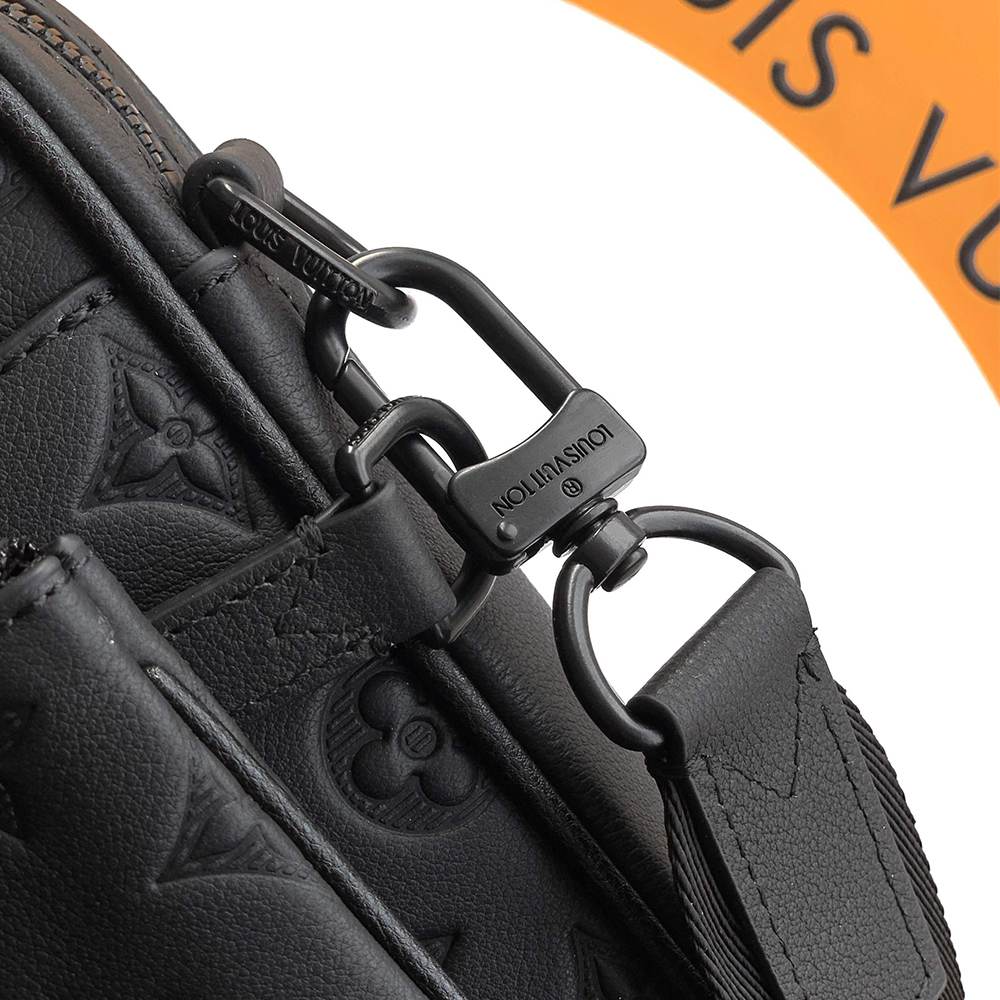 Louis Vuitton Trio Messenger