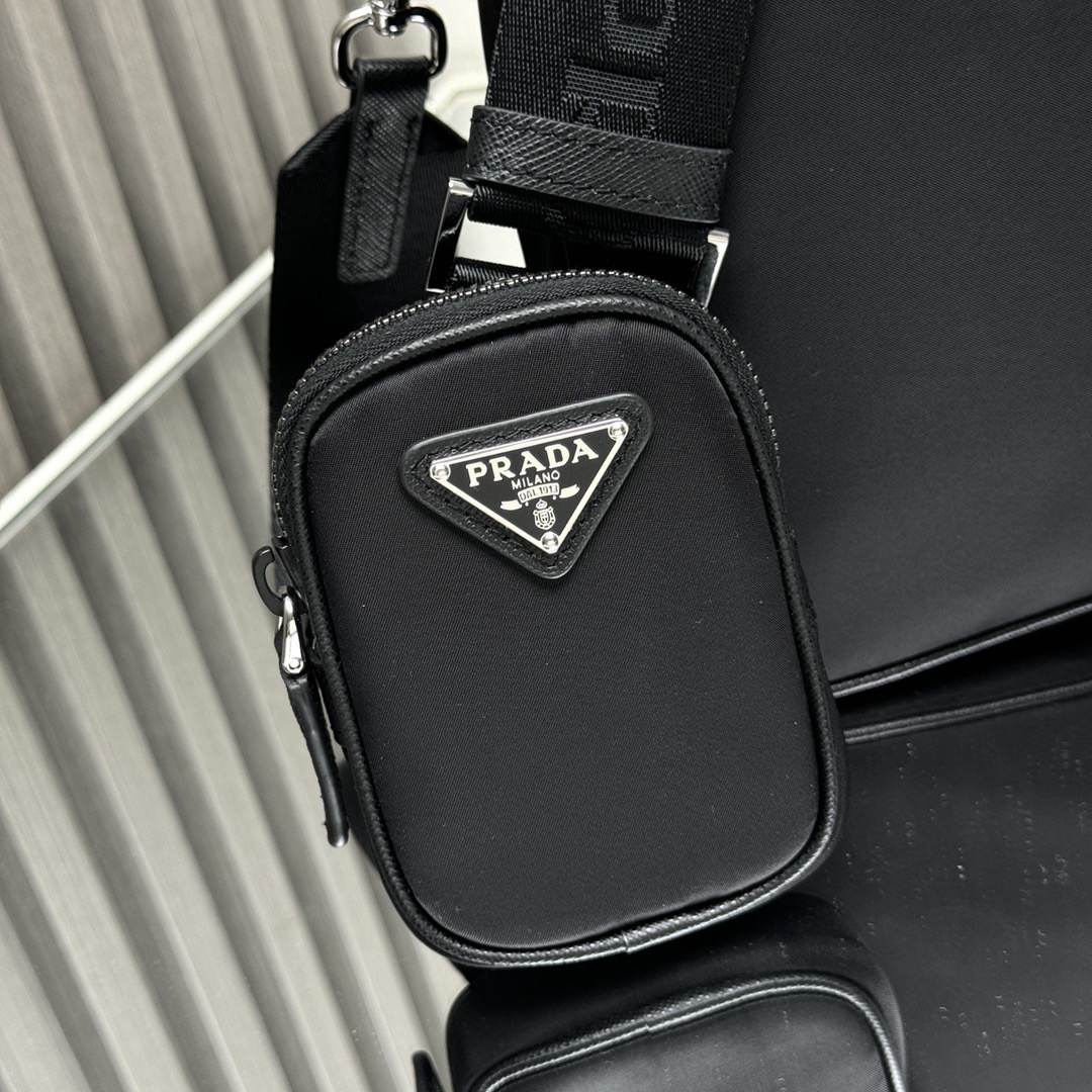 Prada Re-Nylon & Saffiano