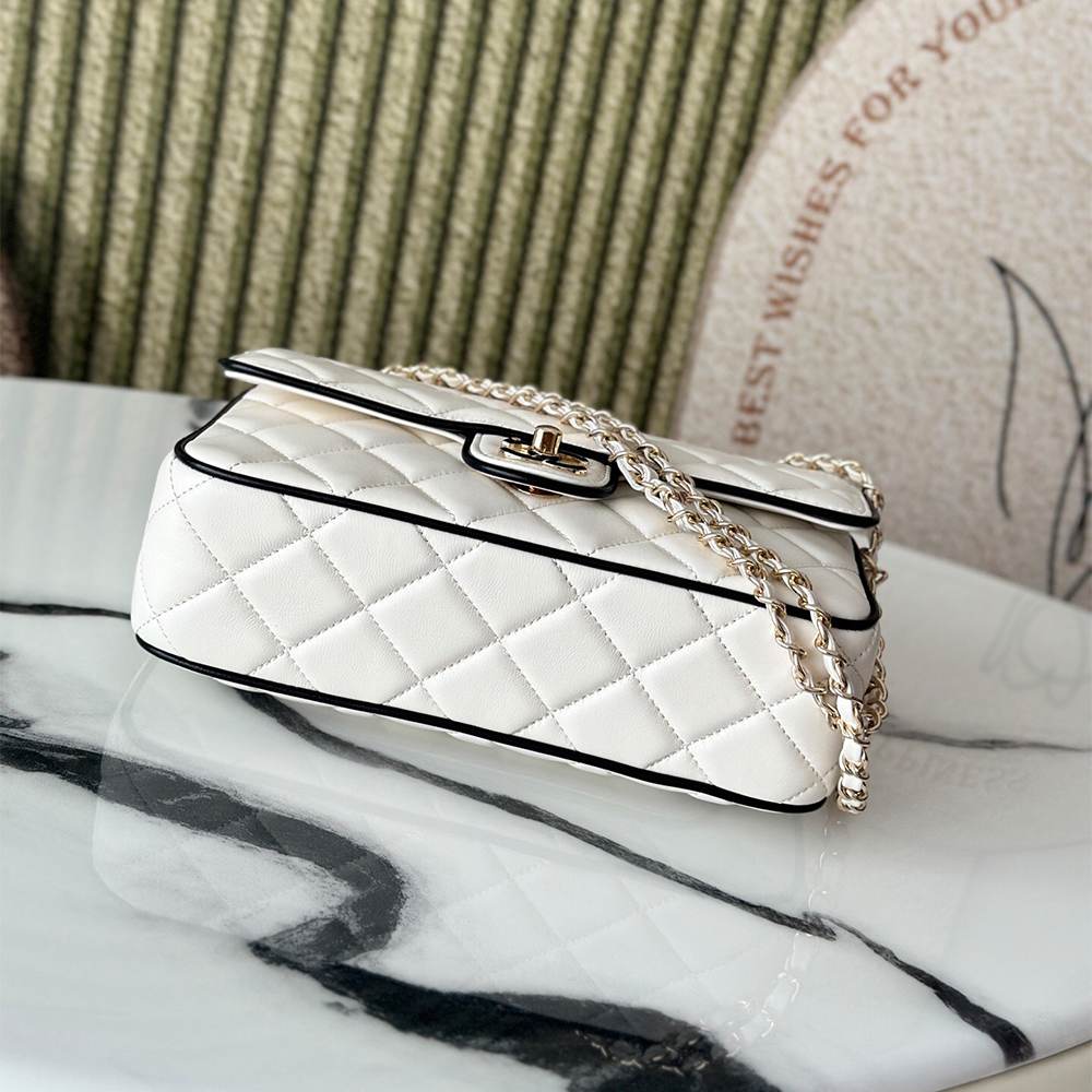 Chanel Small Wallet on Chain