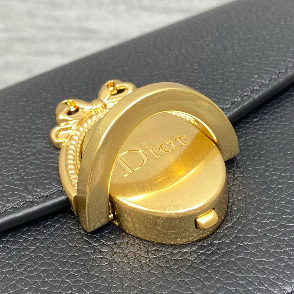 Dior Médaillon Small