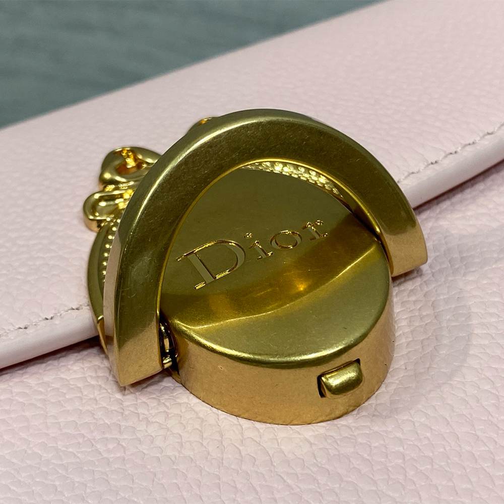 Dior Médaillon Small