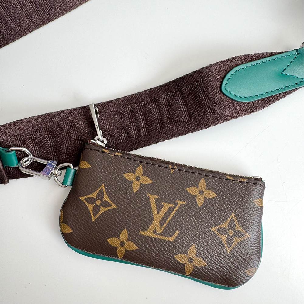 Louis Vuitton Trio Messenger