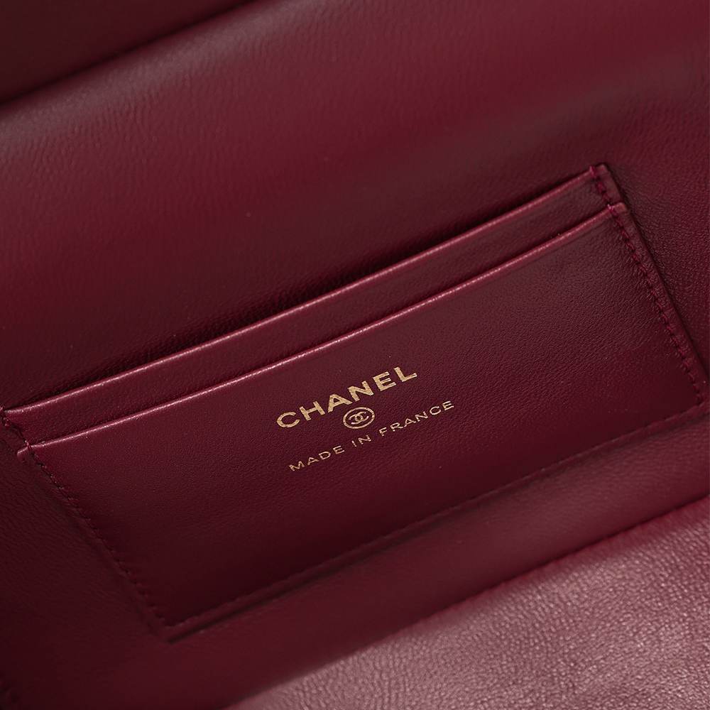 Chanel Large Vanity Crocco