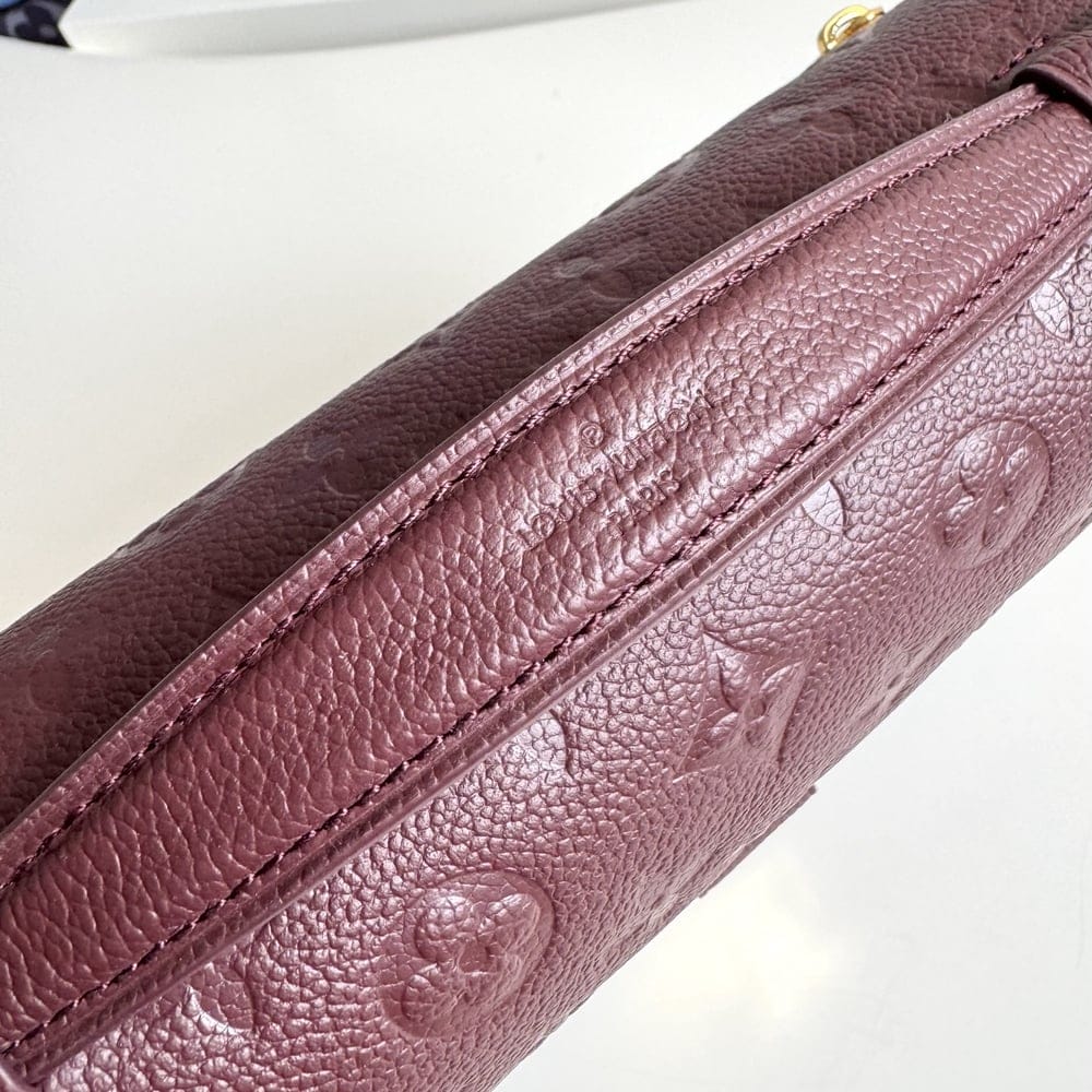 Louis Vuitton Pochette Métis
