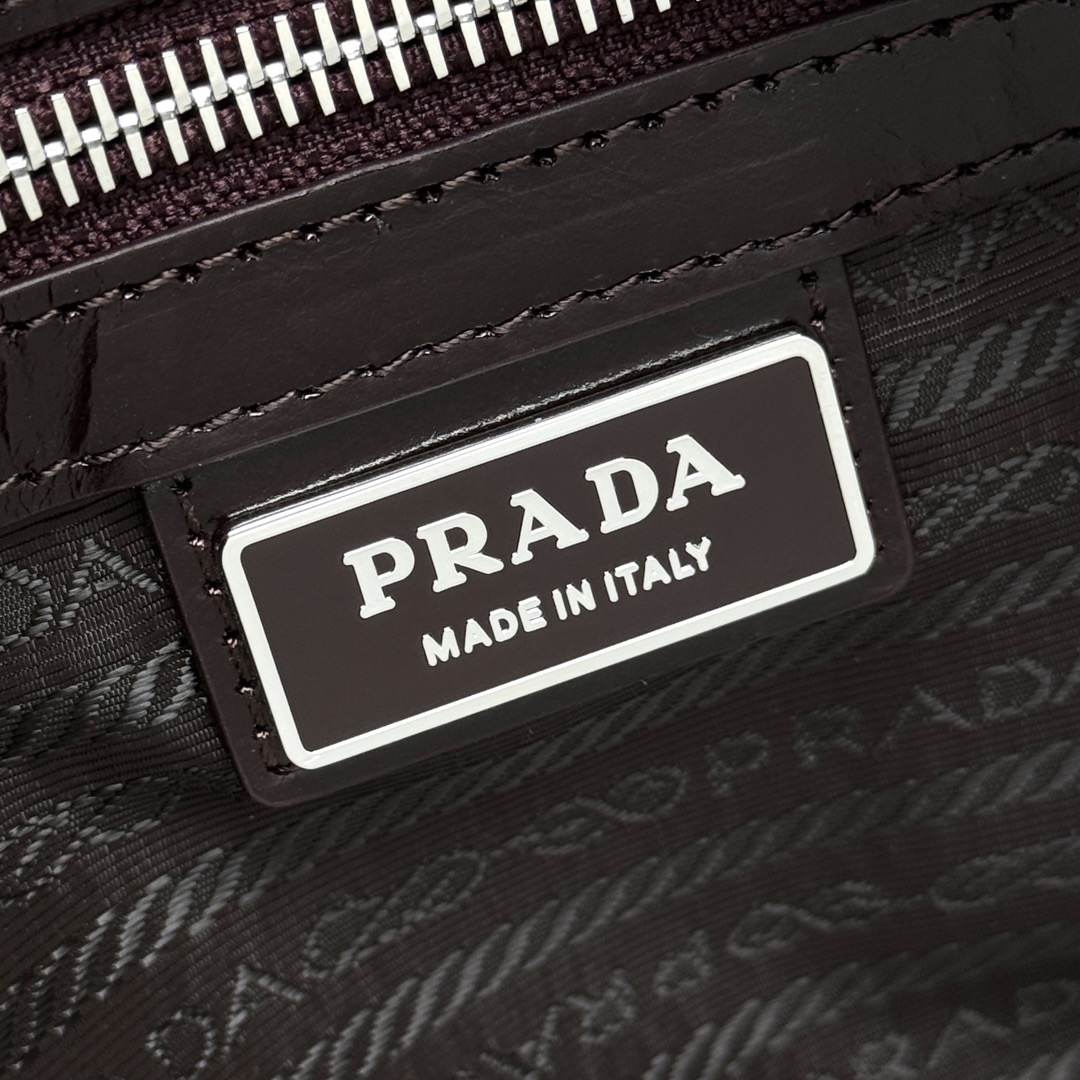 Prada Leather shoulder bag