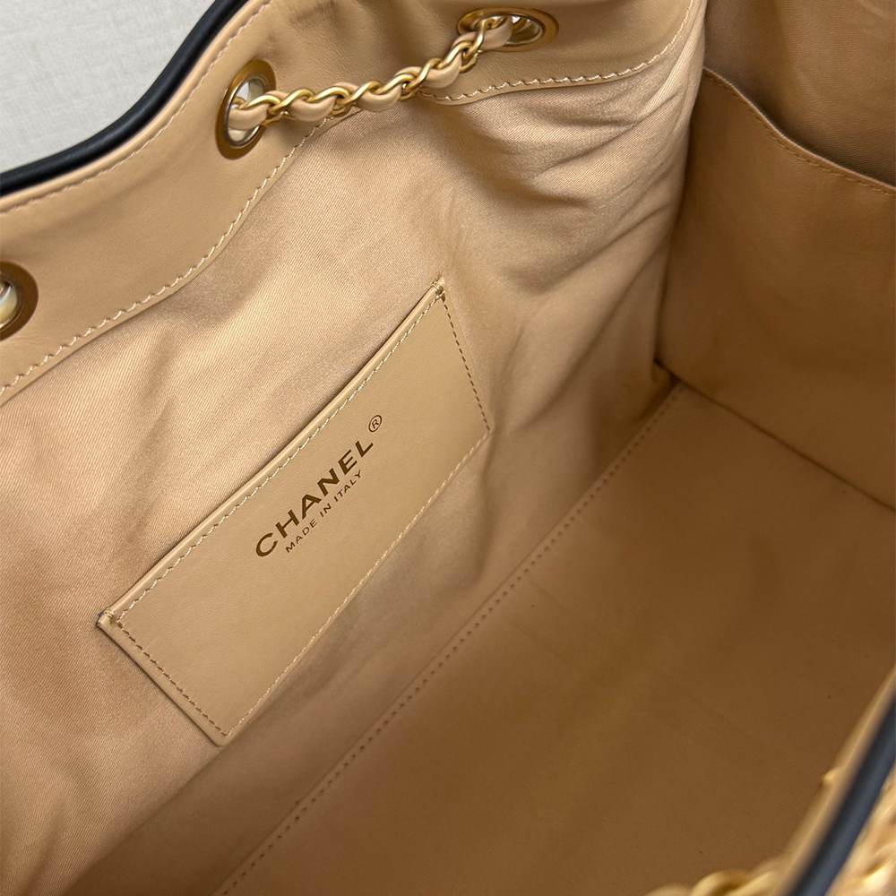 Chanel 25 Small