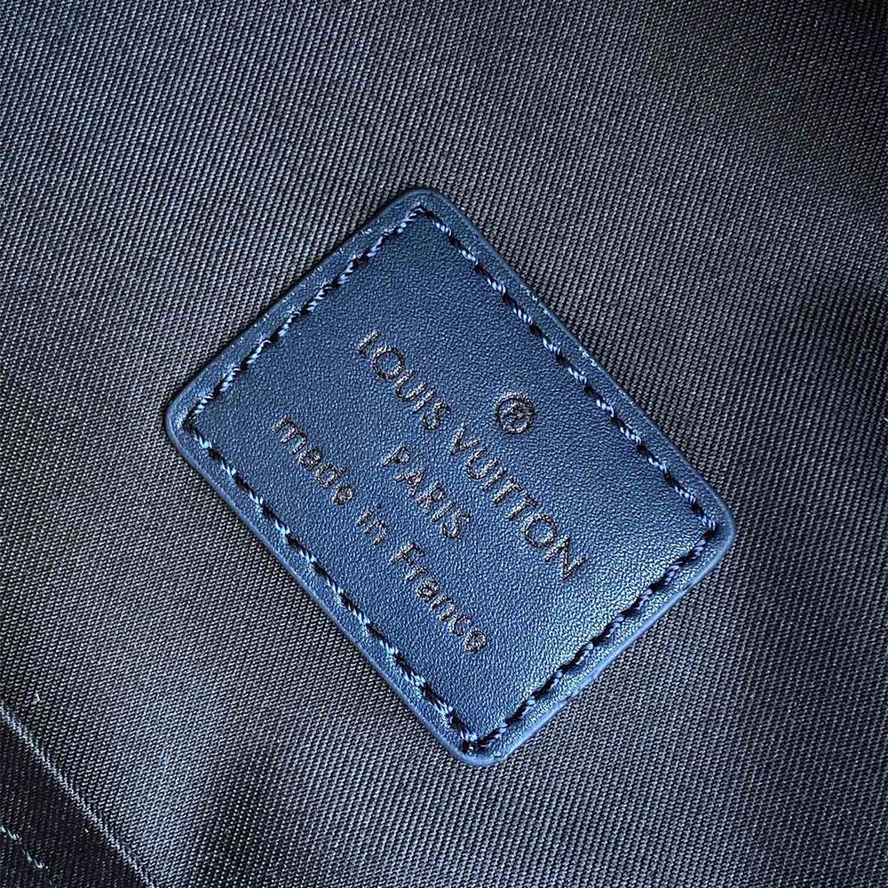 Louis Vuitton Discovery PM