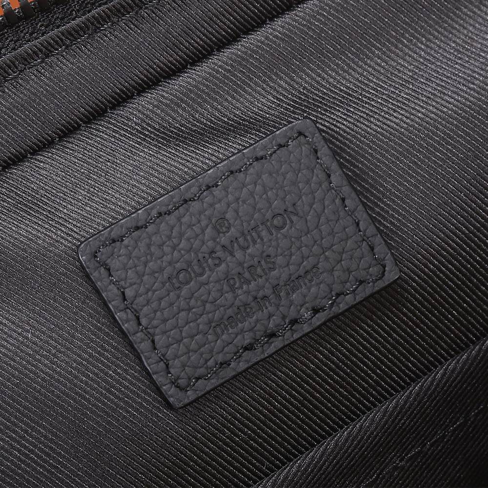 Louis Vuitton Trio Messenger