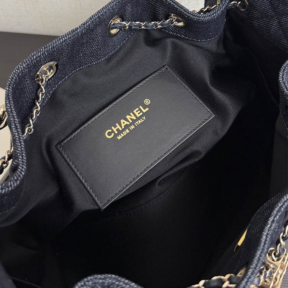 Chanel 25 Small