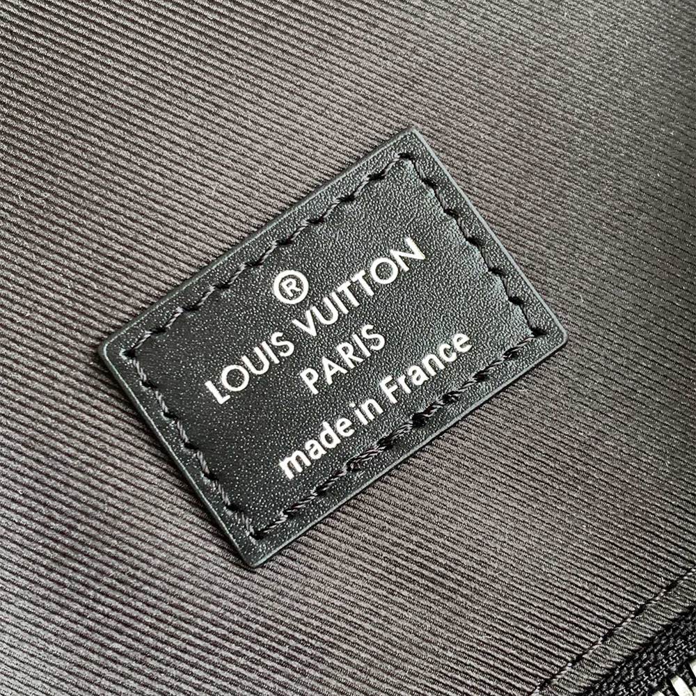 Louis Vuitton Christopher MM