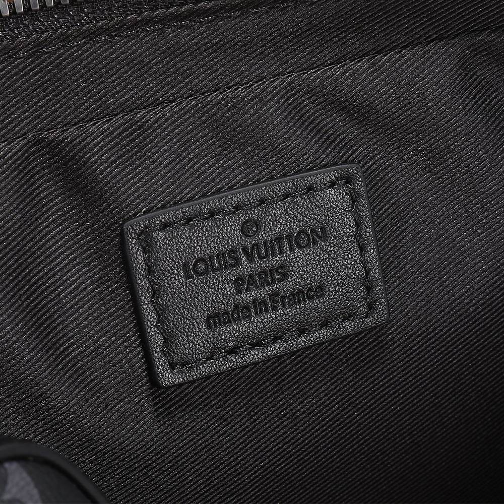 Louis Vuitton Trio Messenger