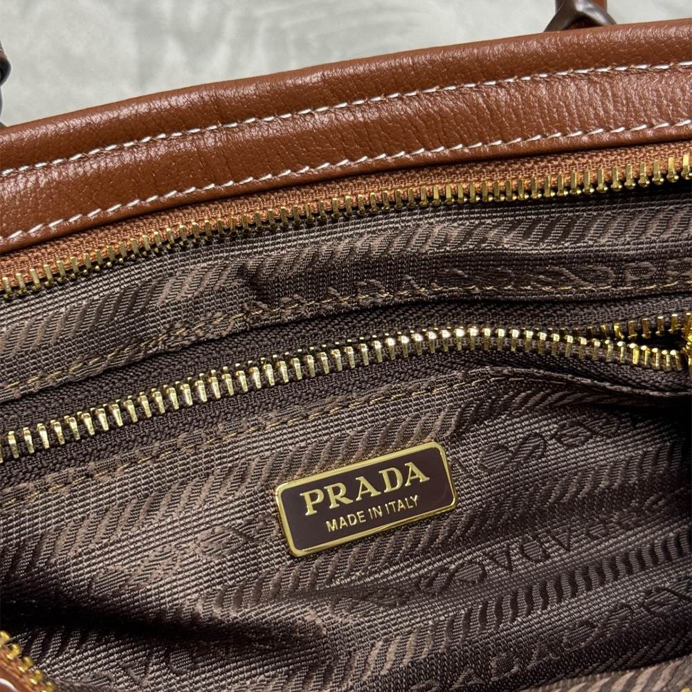 Prada Bonnie Small