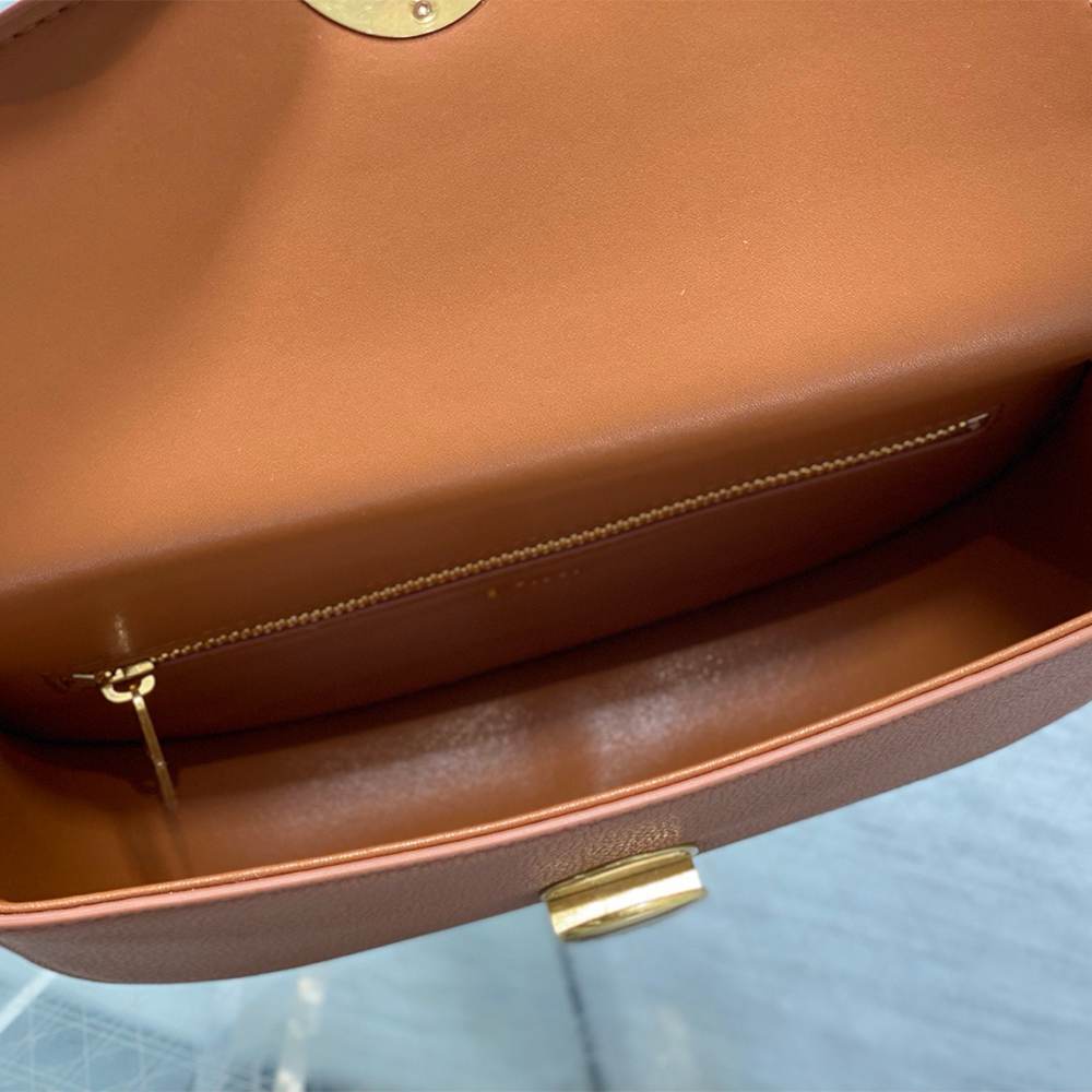 Dior Médaillon Small